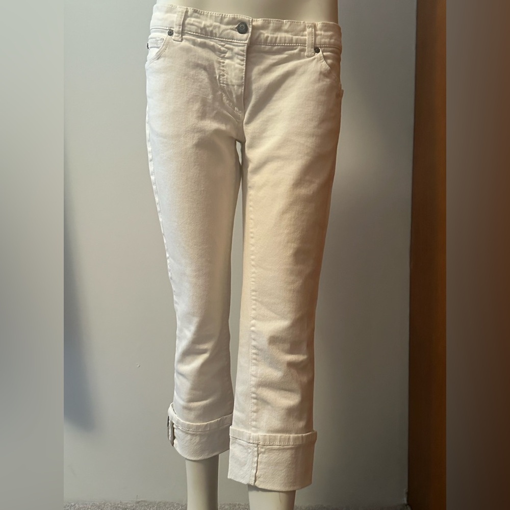 Burberry Women's White Capri Jeans